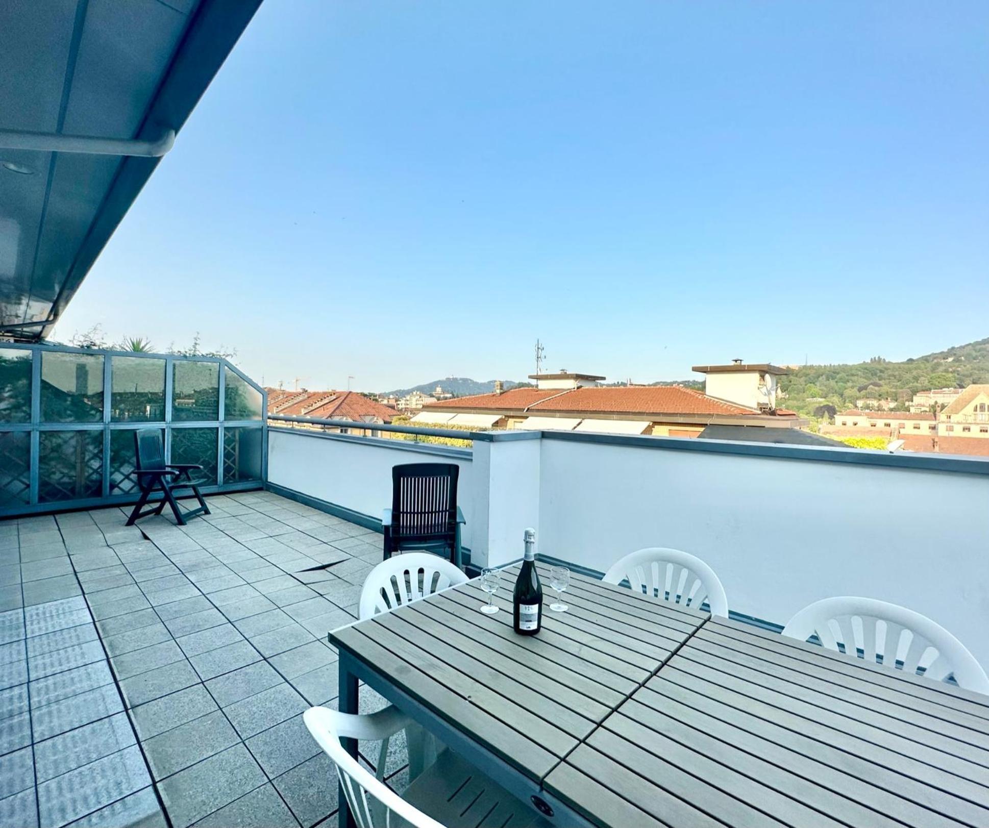 Hostdomus - Turin Rooftop Apartment Exterior photo