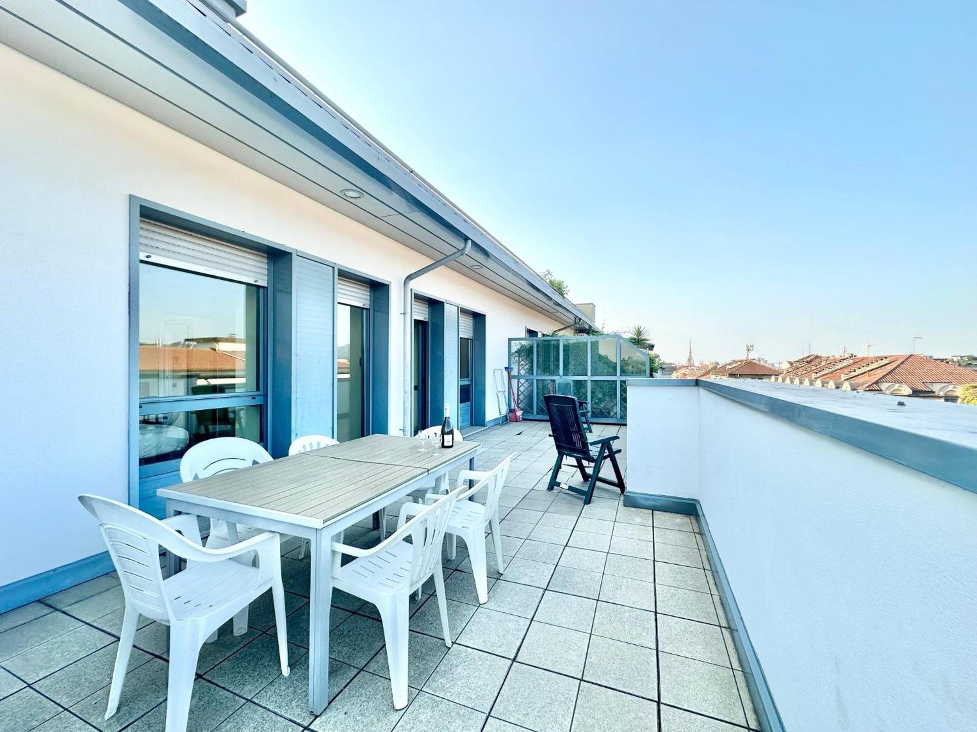 Hostdomus - Turin Rooftop Apartment Exterior photo