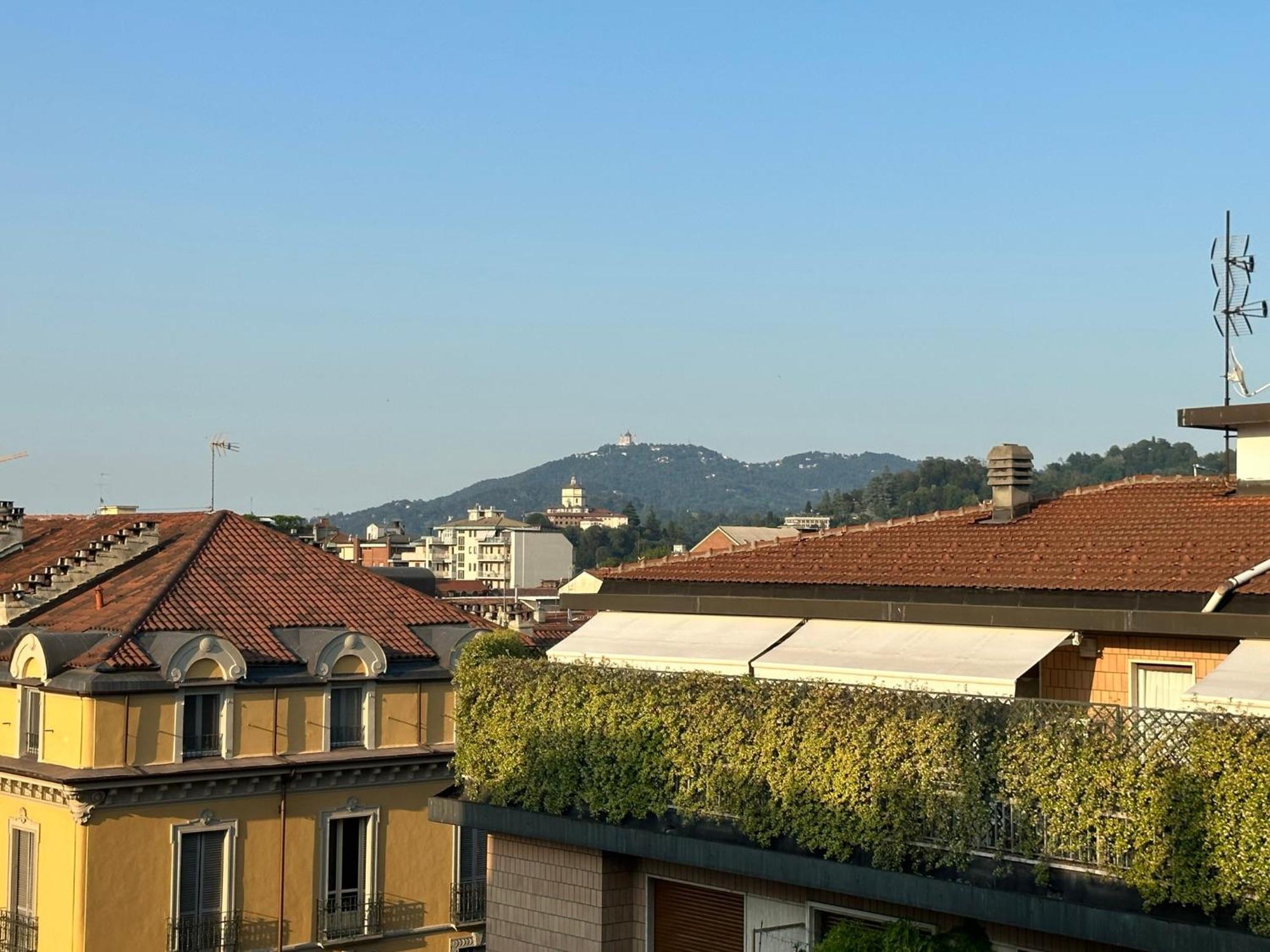 Hostdomus - Turin Rooftop Apartment Exterior photo